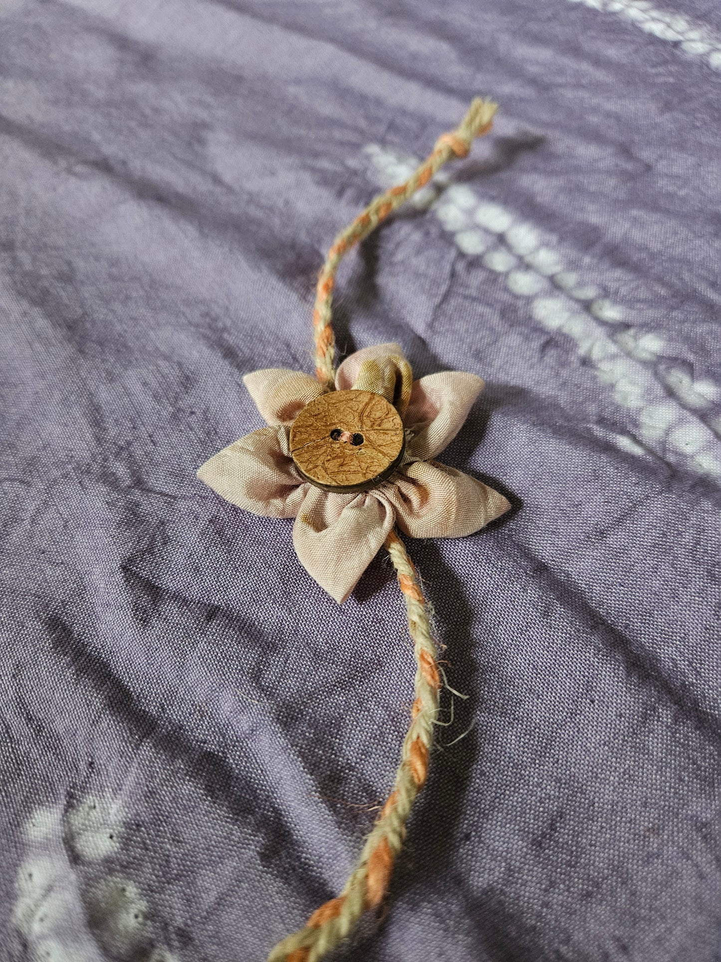 6 Petal rakhi